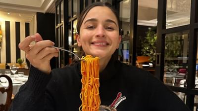 આલિયા ભટ્ટનું નામ બોલિવૂડની ટોચની અભિનેત્રીઓમાં ગણાય છે. તે લાંબા સમયથી દિગ્દર્શકોની પહેલી પસંદ રહી છે. અને સતત ઘણી મોટી ફિલ્મો સાઇન કરી છે. 