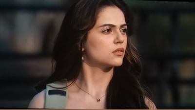 અભિનેત્રી અનિત પડ્ડાને આજે કોઈ પરિચયની જરૂર નથી. ફિલ્મ સૈયારાએ તેને રાતોરાત સુપરસ્ટાર બનાવી દીધી છે. ફિલ્મમાં અહાન પાંડે સાથેની તેની કેમેસ્ટ્રીને ખૂબ પસંદ કરવામાં આવી રહી છે. હવે અનિત પડ્ડાના આગામી પ્રોજેક્ટ્સ વિશે સમાચાર આવવા લાગ્યા છે.