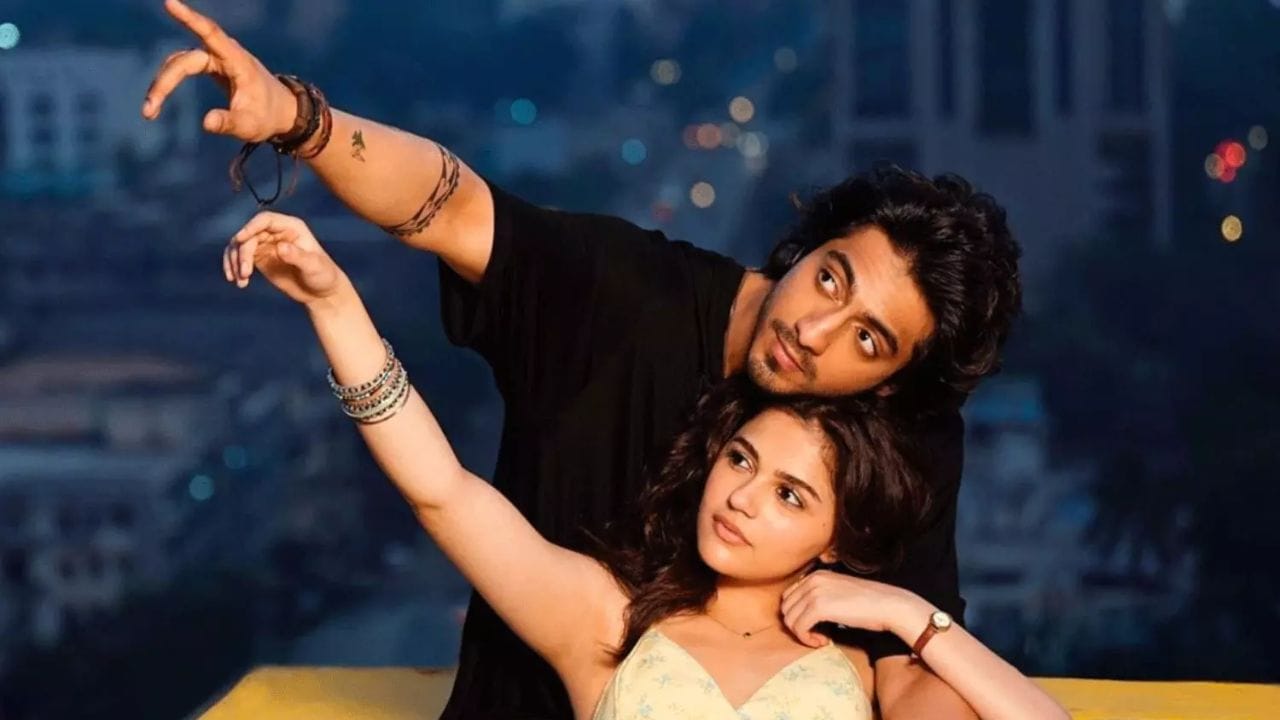 યશ રાજ બેનર હેઠળ મોહિત સૂરી દ્વારા નિર્દેશીત ફિલ્મ 'સૈયારા' 18 જુલાઈના રોજ સિનેમાઘરોમાં રિલીઝ થઈ હતી. આ ફિલ્મે રિલીઝ થતાંની સાથે બોક્સ ઓફિસ પર ધમાલ મચાવી દીધી છે.