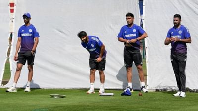 ભારત-ઈંગ્લેન્ડ ટેસ્ટ શ્રેણીની ચોથી મેચ ટીમ ઈન્ડિયા માટે કરો યા મરો મેચ છે. પરંતુ આ મેચ પહેલા ટીમ ઈન્ડિયા ખેલાડીઓની ઈજાઓથી પરેશાન છે, જેના કારણે પ્લેઈંગ 11 માં મોટો ફેરફાર થશે. મેચ પહેલા કેપ્ટન શુભમન ગિલે પ્રેસ કોન્ફરન્સમાં યુવા ખેલાડીને માન્ચેસ્ટરમાં તક આપવાની વાત કરી હતી.