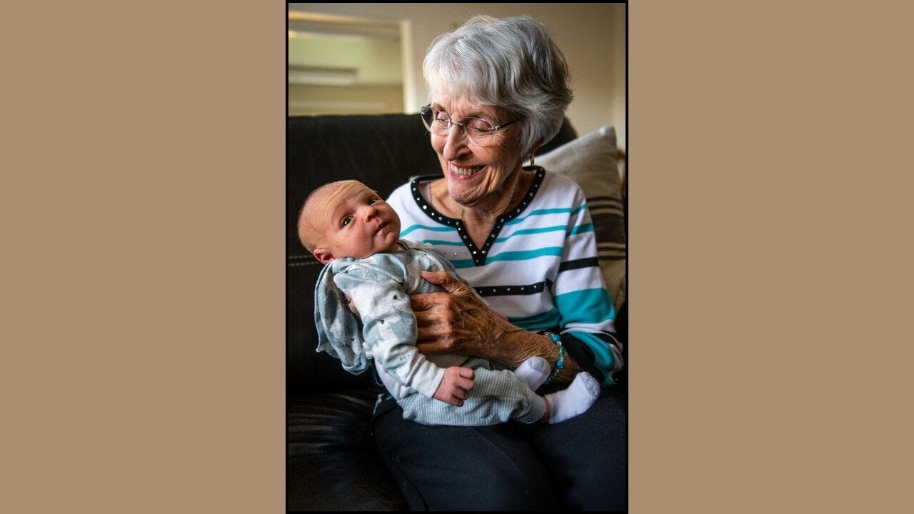 કલ્પના કરો કે, કોઈ એવી કંપની હોય કે જે તમારી બધી સમસ્યાઓનું ધ્યાન રાખી શકે. એવામાં પછી ભલે તે સફાઈને લગતું કામ હોય, બાળકોની સંભાળ રાખવાનું કામ હોય, પાલતુ પ્રાણીઓની દેખરેખ માટેનું કામ હોય કે કોઈને કોઈ કાર્યક્રમમાં મોકલવા હોય, આ બધી સર્વિસ જો એક જગ્યાએ મળી આવે તો કેવું રહે? 