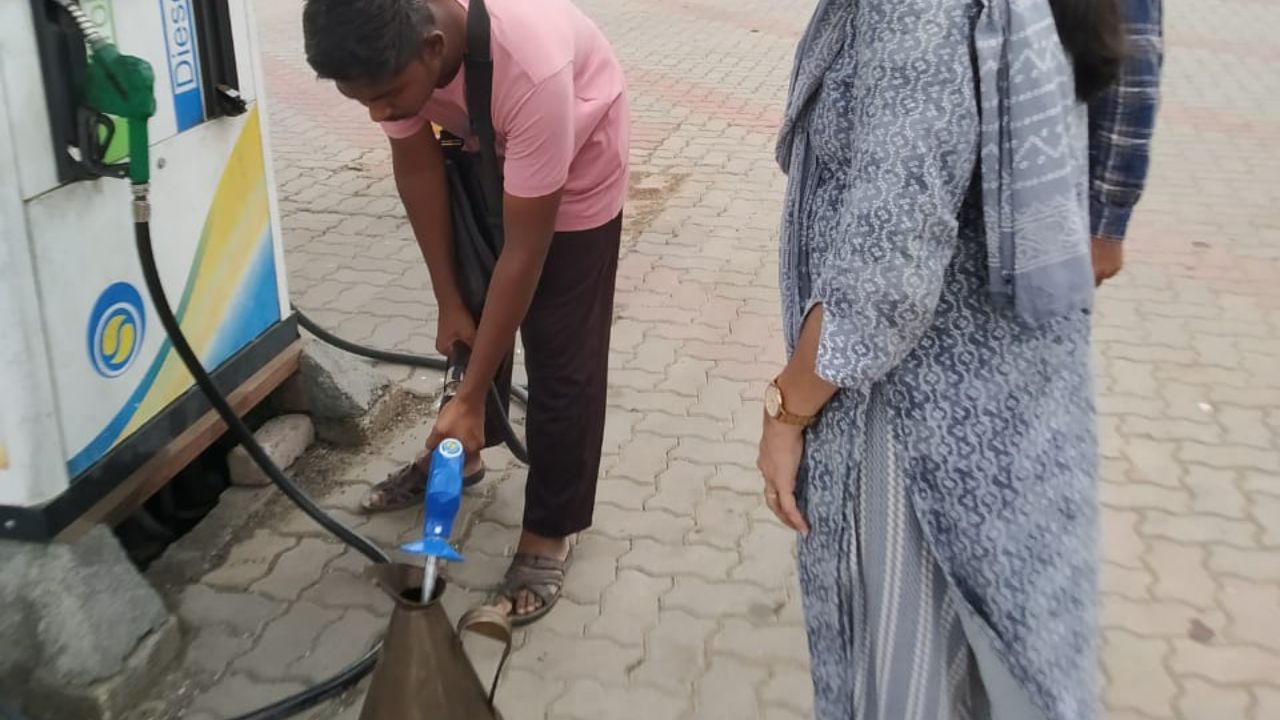 Gujarat Petrol Pump Raids 16 Stations Fined for Irregularities (5)