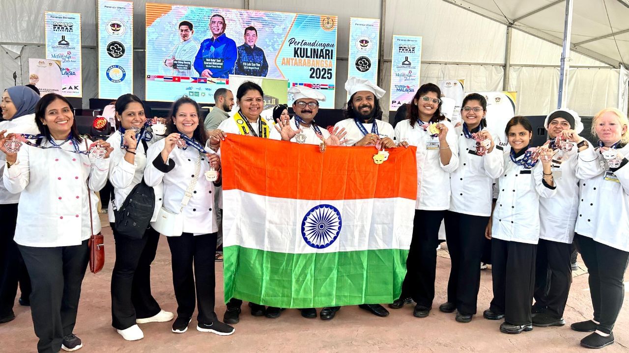 Gold medals in Malaysia, "Garvi Gujarati Thali" as well as "World Peace" Machtail was shocked by the taste of Gujarati food. Gold medals in Malaysia,