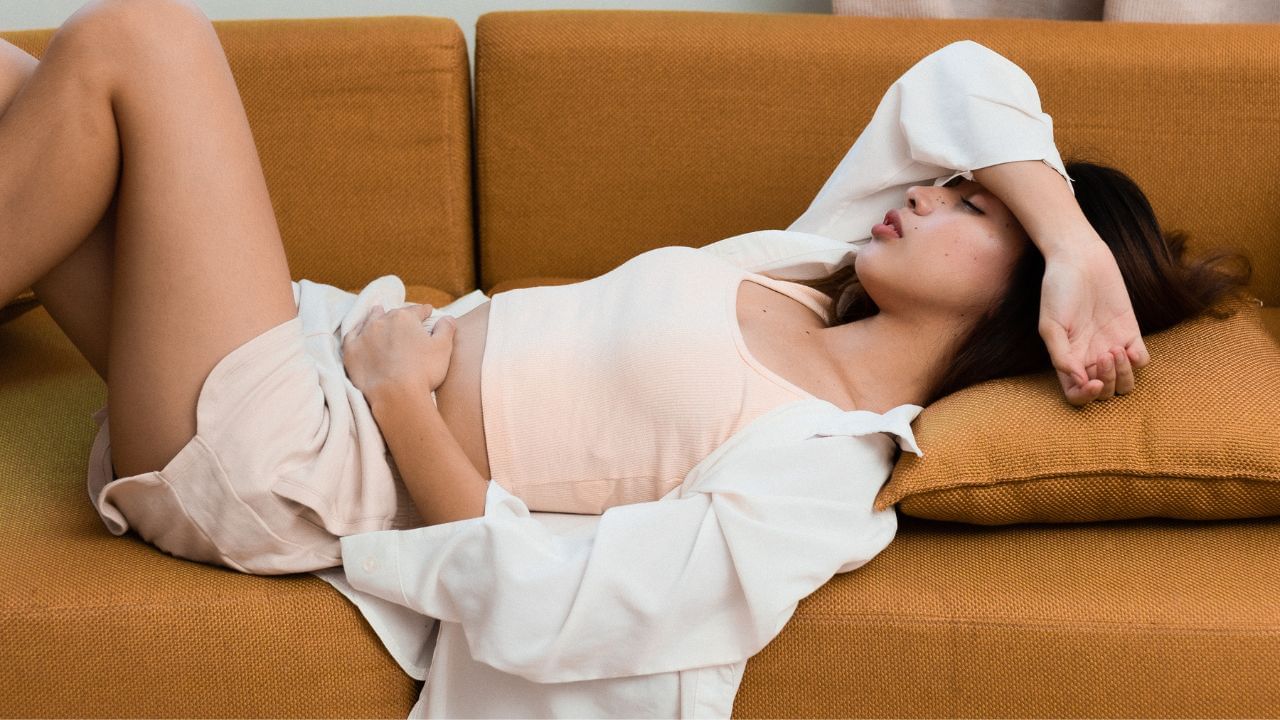 જો તમે પીરિયડ્સ દરમિયાન શારીરિક સંબંધ બાંધવા માંગતા હો, તો સ્વચ્છતાનું સંપૂર્ણ ધ્યાન રાખો. જો સ્ત્રી અસ્વસ્થતા અનુભવતી હોય અને તીવ્ર પીડા અનુભવી રહી હોય, તો પીરિયડ્સ દરમિયાન શારીરિક સંબંધ ન બાંધો. જો સ્ત્રીઓને યોનિમાર્ગમાં ખંજવાળ, બળતરા, જેવી સમસ્યાઓ હોય, તો તેમણે શારીરિક સંબંધ બાંધવાથી દુર રહેવું જોઈએ.