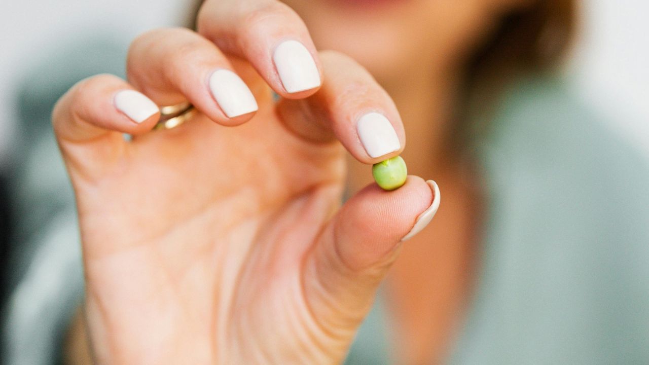 આ ઉપરાંત, ગર્ભનિરોધક ગોળીઓ લેતી વખતે નિયમિત તપાસ કરાવવી મહત્વપૂર્ણ છે. એ ખાતરી કરવામાં મદદ કરે છે કે તમારા શરીરમાં કોઈ સમસ્યા નથી અને ગોળી યોગ્ય રીતે કામ કરી રહી છે.