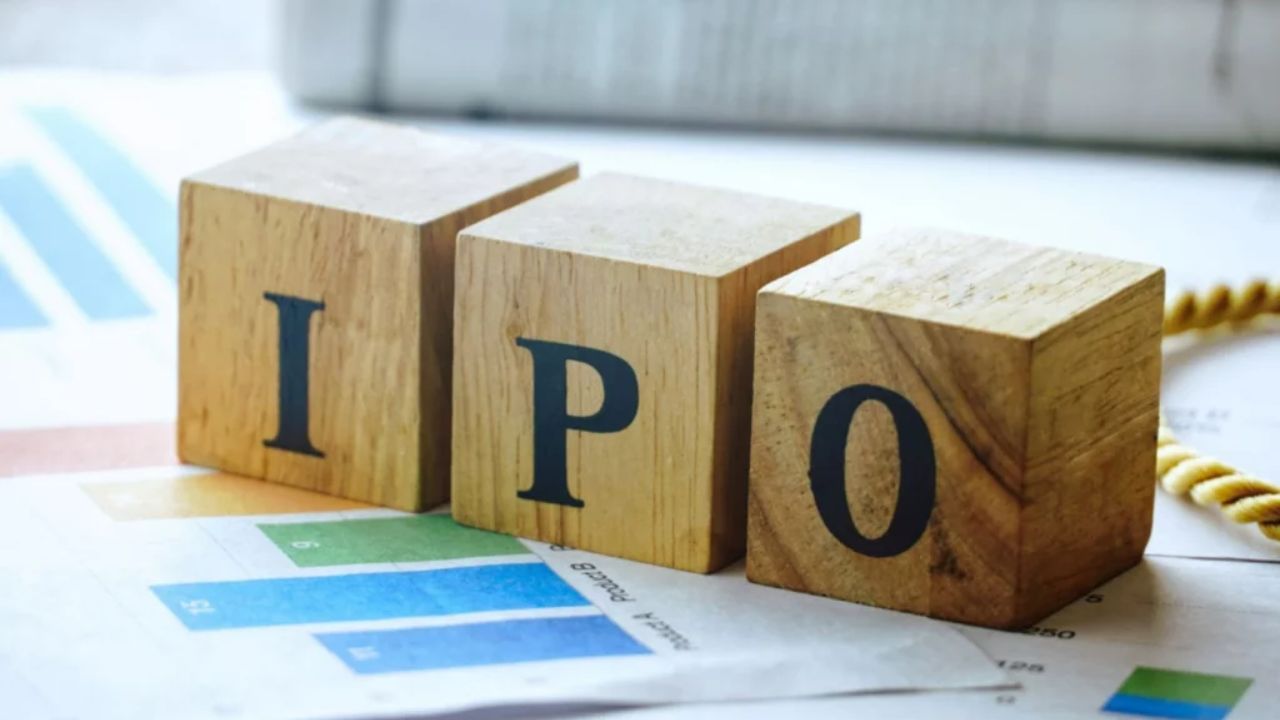 સ્માર્ટન પાવર સિસ્ટમ્સ IPO: 7 જુલાઈથી, તમે 100 રૂપિયા પ્રતિ શેરના ભાવે અને 1200 શેરના લોટમાં રોકાણ કરી શકશો. કંપની 50 કરોડ રૂપિયા એકત્ર કરવા માંગે છે. આ ઇશ્યૂ 9 જુલાઈએ બંધ થશે. આ પછી, ફાળવણી 10 જુલાઈએ ફાઇનલ થઈ શકે છે. શેર 14 જુલાઈએ NSE SME પર લિસ્ટેડ થશે.