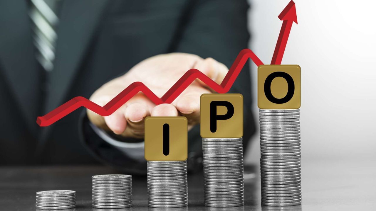 ટ્રાવેલ ફૂડ સર્વિસીસ IPO: મેઈનબોર્ડ સેગમેન્ટમાં 7 જુલાઈએ 2000 કરોડ રૂપિયાનાનો પબ્લિક ઈશ્યુ માટે IPO ખુલી રહ્યો છે. પ્રાઇસ બેન્ડ પ્રતિ શેર 1045-1100 રૂપિયા છે. લોટ સાઈઝ 13 શેર છે. 9 જુલાઈએ IPO બંધ થયા પછી, ફાળવણી 10 જુલાઈએ અંતિમ સ્વરૂપ આપવામાં આવશે. શેર 14 જુલાઈએ BSE, NSE પર લિસ્ટેડ થશે.