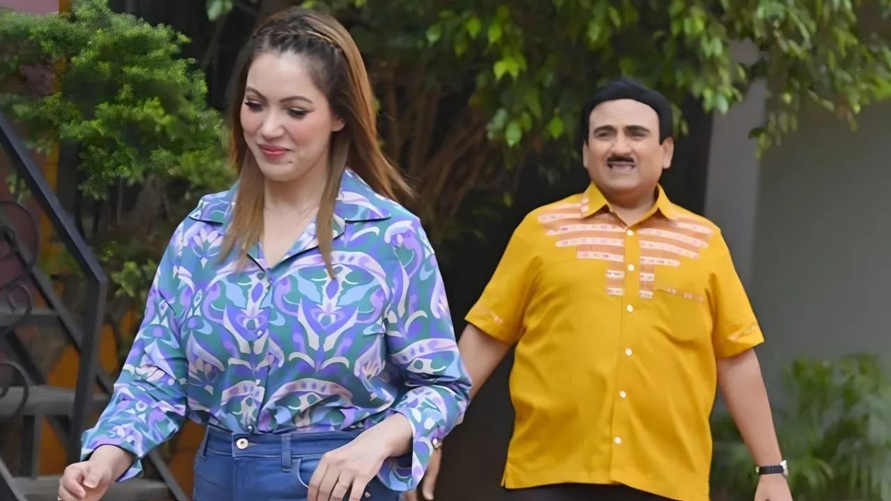 જેઠાલાલનું પાત્ર અભિનેતા દિલીપ જોશી દ્વારા ભજવવામાં આવ્યું છે, જ્યારે બબીતાજીનું પાત્ર અભિનેત્રી મુનમુન દત્તા દ્વારા ભજવવામાં આવ્યું છે. તે બંને 2008 થી શોનો ભાગ છે અને સતત લોકોનું મનોરંજન કરી રહ્યા છે. શોમાં બંને વચ્ચે ખૂબ જ સારી મિત્રતા દર્શાવવામાં આવી છે.