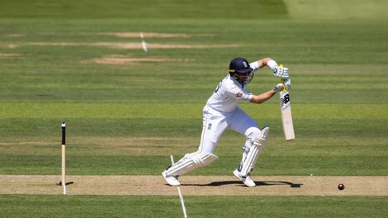 જો રૂટે લોર્ડ્સમાં ભારત સામે 3000 રન પૂરા કરવાની સાથે સચિન તેંડુલકરના એક રેકોર્ડથી પોતાનું અંતર પણ ઘટાડ્યું હતું.