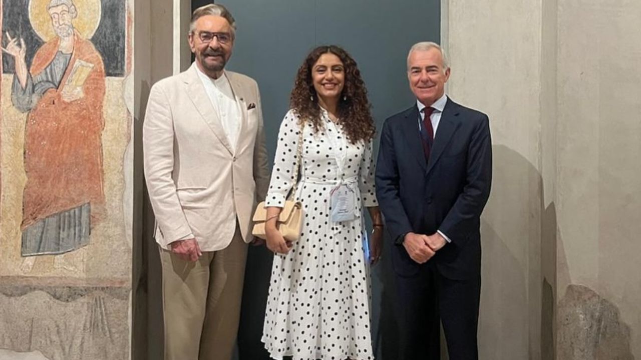 કબીર બેદી ફિલ્મોમાં ખલનાયક એટલે કે, વિલનની ભૂમિકા ભજવીને નામ કમાયું છે,પરંતુ તેની પર્સનલ લાઈફ ખુબ ચર્ચામાં રહી છે. કબીર બેદીએ ચાર વખત લગ્ન કર્યા છે. 