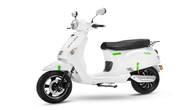 ઇ-લુનાની સફળતા પછી, હવે કાઇનેટિક ગ્રીન કંપની ઇલેક્ટ્રિક ટુ-વ્હીલર અને થ્રી-વ્હીલર સેગમેન્ટ પર સંપૂર્ણપણે ધ્યાન કેન્દ્રિત કરી રહી છે. કંપની હવે તેના આગામી વાહનોમાં AI આધારિત ડ્રાઇવર સહાય સિસ્ટમ, અદ્યતન કનેક્ટિવિટી અને નવી ટેકનોલોજી ઉમેરવા માંગે છે. તાજેતરમાં પુણેમાં પરીક્ષણ દરમિયાન કંપનીનું એક નવું ઇલેક્ટ્રિક સ્કૂટર જોવા મળ્યું હતું. 