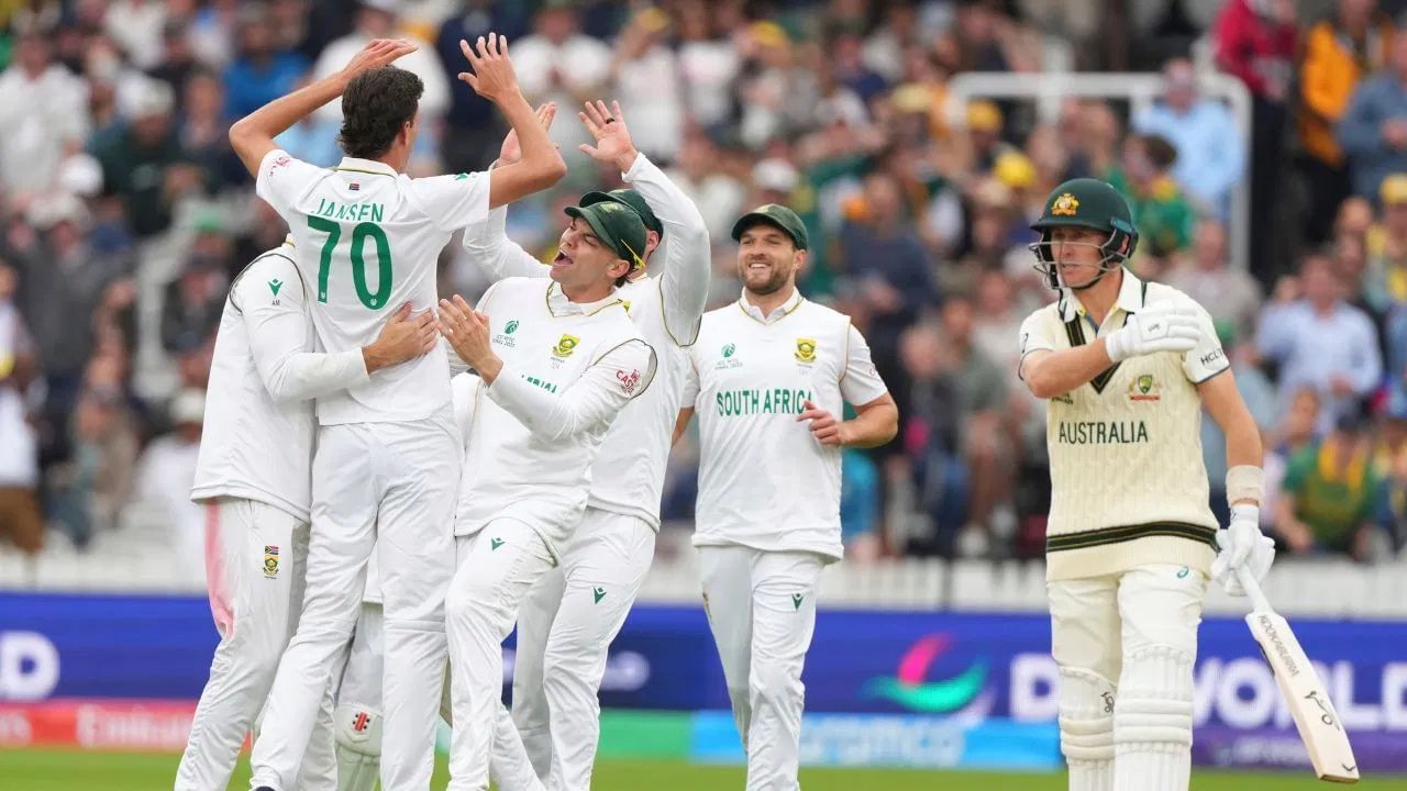 લોર્ડ્સ ક્રિકેટ ગ્રાઉન્ડે ઘણી ઐતિહાસિક મેચોનું આયોજન કર્યું છે. તાજેતરમાં જ, વર્લ્ડ ટેસ્ટ ચેમ્પિયનશિપ 2025ની ફાઈનલ મેચ પણ આ ગ્રાઉન્ડ પર રમાઈ હતી. જ્યાં દક્ષિણ આફ્રિકાએ ઓસ્ટ્રેલિયાને હરાવીને ટાઈટલ જીત્યું હતું. પરંતુ ટીમ ઈન્ડિયા આ મેચ માટે ક્વોલિફાય થઈ શકી ન હતી, જેના કારણે MCCને 45 કરોડ રૂપિયાનું નુકસાન સહન કરવું પડ્યું હતું. 