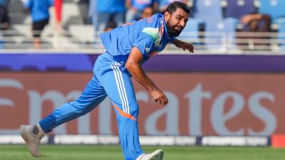 ભારતીય ક્રિકેટ ટીમના દિગ્ગજ ખેલાડી અને સનરાઈઝર્સ હૈદરાબાદના બોલર મોહમ્મદ શમીને એક મોટો ઝટકો લાગ્યો છે. કોલકત્તા હાઈકોર્ટે શમીને પત્ની હસીન જ્હાંને અને દીકરીને દર મહિને લાખો રુપિયાનું ભરણપોષણ આપવાનો આદેશ આપ્યો છે.