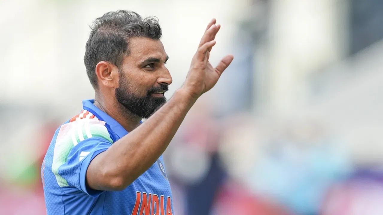 પરંતુ ખરાબ ફોર્મ અને ઓછી ફિટનેસને કારણે શમીને ઈંગ્લેન્ડ પ્રવાસ માટે ટીમ ઈન્ડિયામાં પસંદ કરવામાં આવ્યો ન હતો. પરંતુ હવે આ અનુભવી ઝડપી બોલર સાથે સંબંધિત એક મોટા સમાચાર આવ્યા છે. 