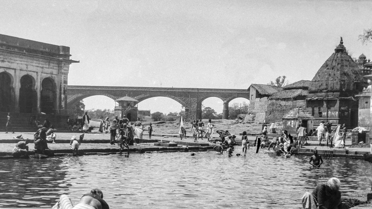 તે વર્ષે પેશ્વાઓએ મુગલો સામે યુદ્ધ લડીને શહેર પર પોતાનું શાસન સ્થાપિત કર્યું અને તેનું નામ ફરીથી 'નાસિક' રાખવામાં આવ્યું. જો કે, પેશ્વાઓએ વધારે સમય સુધી નાસિક પર પોતાનું શાસન જાળવી શક્યું નહીં અને થોડા જ સમય બાદ બ્રિટિશ સત્તાનું શાસન અહીં શરૂ થયું.