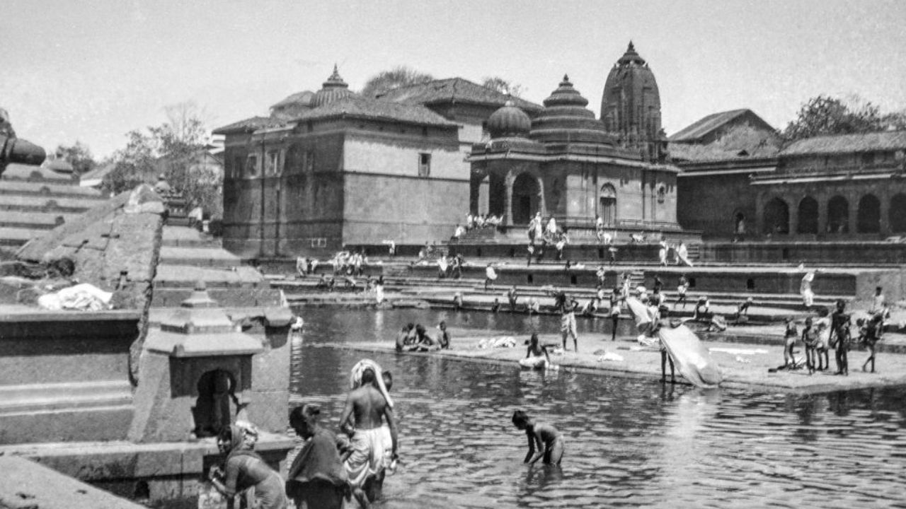 બ્રિટિશ સમયમાં નાસિકે ઘણા નેતાઓ આપ્યા જેમ કે વિનાયક દામોદર સાવરકર જેમણે નાસિકમાં બ્રિટિશ સામે સશસ્ત્ર વિરૂધ્ધ ચલાવ્યું હતું. સન 1947માં ભારતના વિભાજન સમયે, અનેક સિંધી પરિવારો નાસિક ખાતે આવી વસ્યા અને આ શહેરને પોતાનું નવું નિવાસસ્થાન બનાવ્યું. ( Credits: Getty Images )