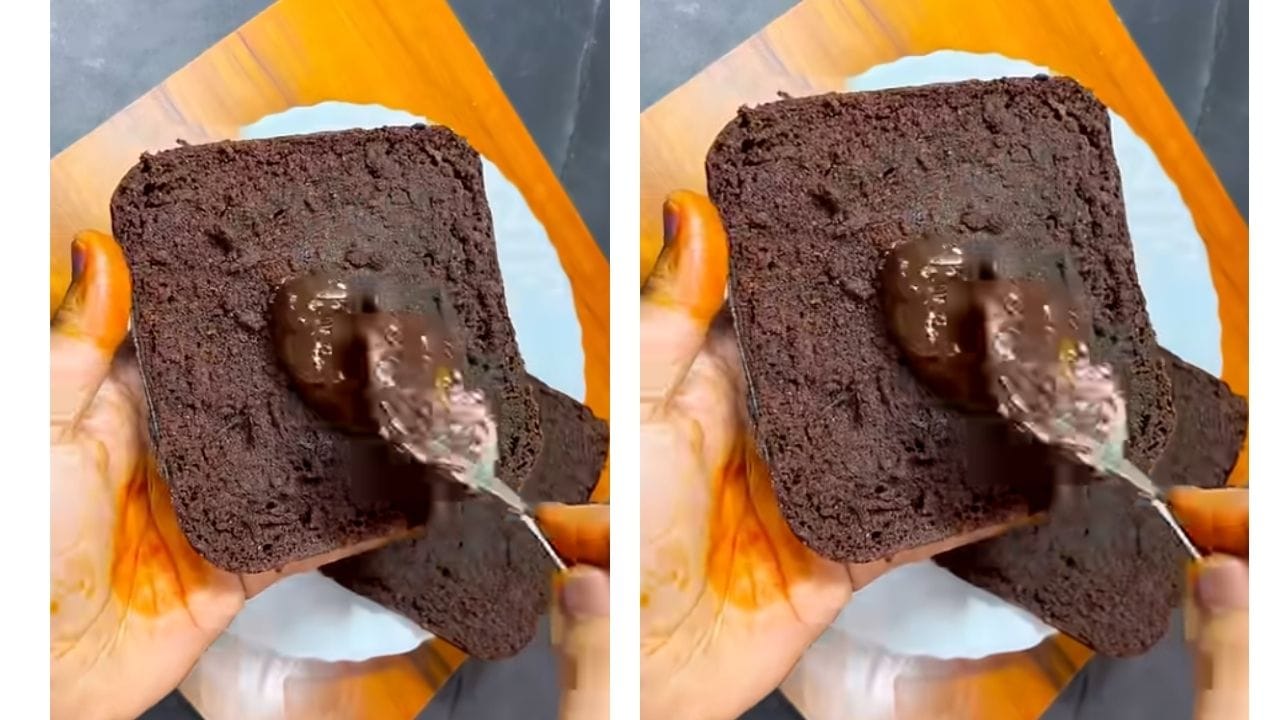 હવે આ સેન્ડવીચને વચ્ચેથી કાપેલી લો. ત્યારબાદ એક સ્લાઈઝ પર ચોકલેટ સ્પ્રેડ લગાવો.આ બાદ બીજી સ્લાઈઝ તેના પર મુકી સર્વ કરી શકો છો.  