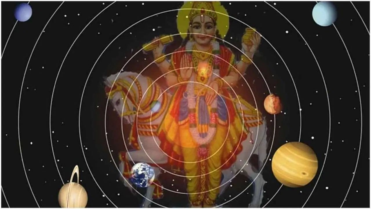 ઓગસ્ટ મહિનો જ્યોતિષ દ્રષ્ટિએ ખૂબ જ ખાસ રહેવાનો છે, કારણ કે શુક્ર ચાર વખત તેની ગતિ બદલશે. તે 1 ઓગસ્ટ, 2025 ના રોજ સવારે 3:51 વાગ્યે આર્દ્રા નક્ષત્રમાં પ્રવેશ કરશે. આ પછી શુક્ર 12 ઓગસ્ટના રોજ બપોરે 2:14 વાગ્યે પુનર્વસુ નક્ષત્રમાં સ્થાન લેશે. ત્યારબાદ 21 ઓગસ્ટના રોજ સવારે ભૌતિક સુખનો કારક શુક્ર રાશિ બદલશે.