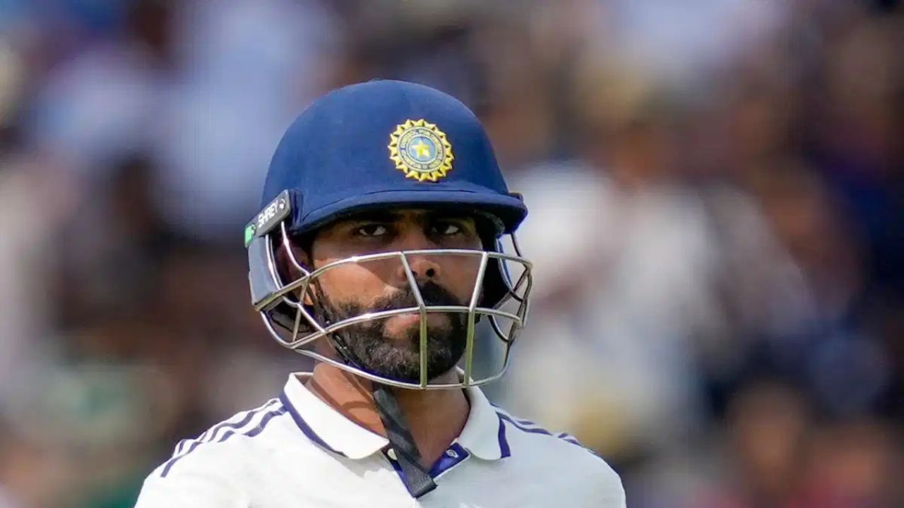 રવીન્દ્ર જાડેજાએ લોર્ડ્સ ટેસ્ટના પ્રથમ દાવમાં 207 મિનિટ બેટિંગ કરીને 82 રન બનાવ્યા હતા. જ્યારે બીજી ઈનિંગમાં 266 મિનિટ સુધી બેટિંગ કરી અને 61 રન બનાવ્યા પછી અણનમ રહ્યો. આ રીતે, તેણે લોર્ડ્સ ટેસ્ટમાં કુલ 473 મિનિટ એટલે કે 7 કલાક અને 53 મિનિટ બેટિંગ કરીને 133 રન બનાવ્યા.