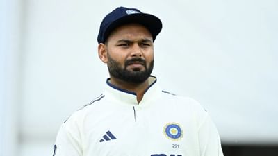 લોર્ડ્સ ટેસ્ટના પહેલા દિવસે ટીમ ઈન્ડિયાના વાઈસ કેપ્ટન રિષભ પંતને થયેલી ઈજા હજુ સુધી મટી નથી. BCCIએ તેના વિશે એક મોટું અપડેટ આપ્યું છે જે ભારતીય ચાહકો અને ટીમ ઈન્ડિયા માટે ચિંતાનો વિષય બની ગયું છે.