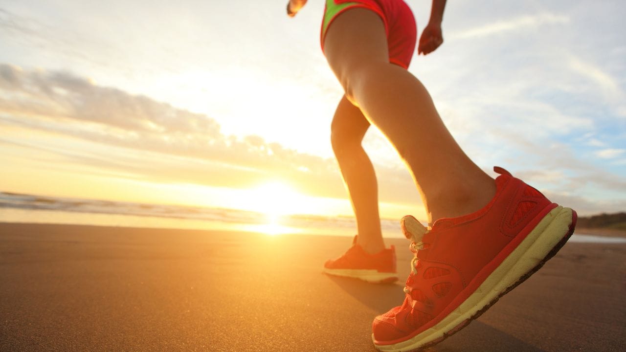 આ સિવાય, જો તમને ઘૂંટણમાં દુખાવો હોય કે કોઈ ઈજા હોય, તો દોડવા ન જાવ. આ સિવાય, જો હૃદય, લીવર કે ફેફસાં સંબંધિત કોઈ સમસ્યા હોય, તો દોડતા પહેલા ચોક્કસ નિષ્ણાતની સલાહ લો.