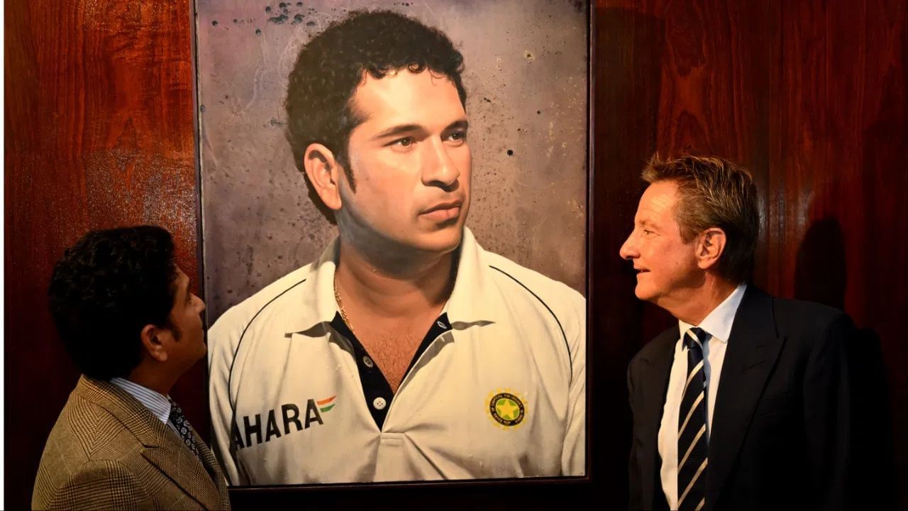 સચિન તેંડુલકરે પોતે લોર્ડ્સમાં પોતાની પેઈન્ટિંગનું ઉદ્ઘાટન કર્યું હતું. આ દરમિયાન MCCના ચેરમેન માર્ક નિકોલસ પણ તેની સાથે હાજર હતા.