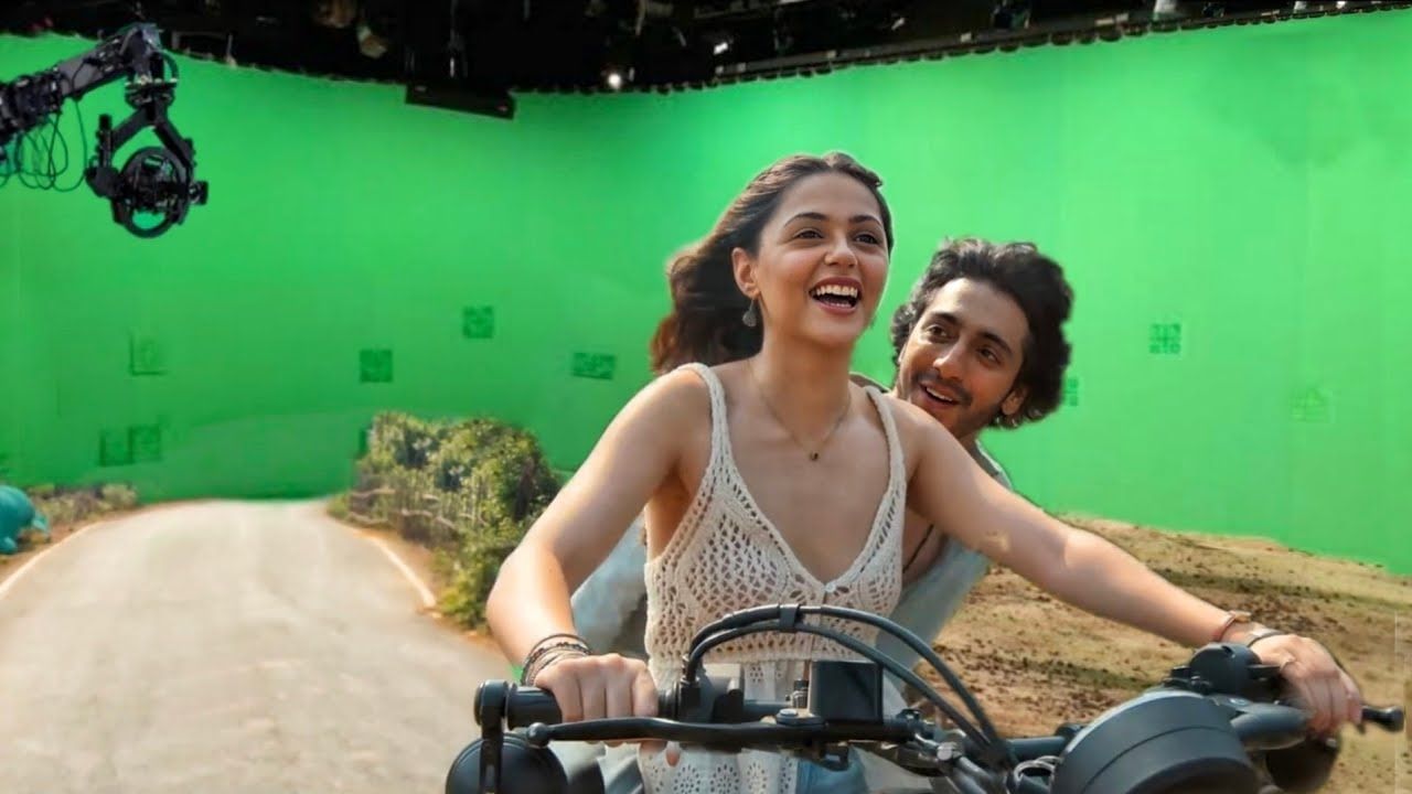 ફિલ્મને સ્ક્રીન પર સારી રીતે રજૂ કરવા માટે, નિર્માતાઓએ ફિલ્મનું શૂટિંગ મુંબઈ, ગોવા અને મનાલીના વિવિધ સ્થળોએ કર્યું છે.