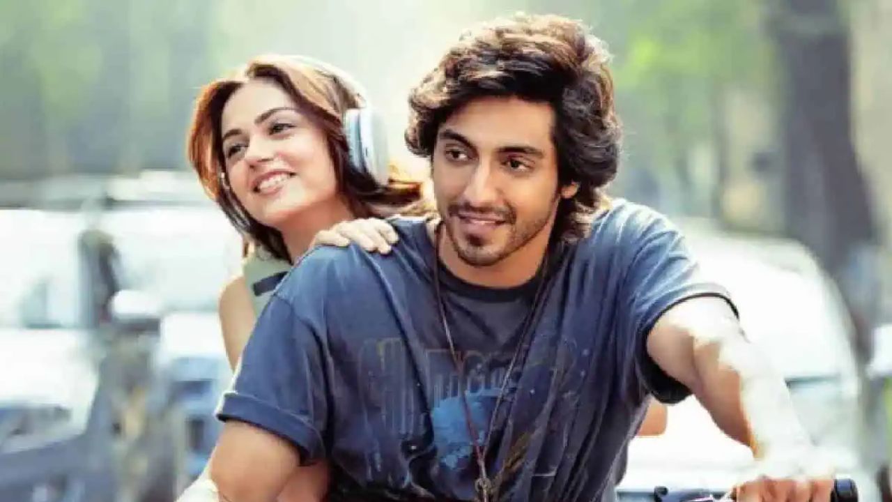 આ સુંદર ગીતમાં સૈયરાનો અર્થ એક મુક્ત આત્મા છે. એક આત્મા જે મુક્ત થઈ ગયો છે. હવે આખું આકાશ આ આત્માનું છે. તે તેના પ્રેમીને કહી રહ્યો છે કે તું આકાશમાં જ્યાં પણ હશે તું મને શોધીશ. હું પડછાયાની જેમ, તૂટેલા તારો બનીને તમારી સાથે રહીશ. છે ને ખૂબ જ સુંદર!