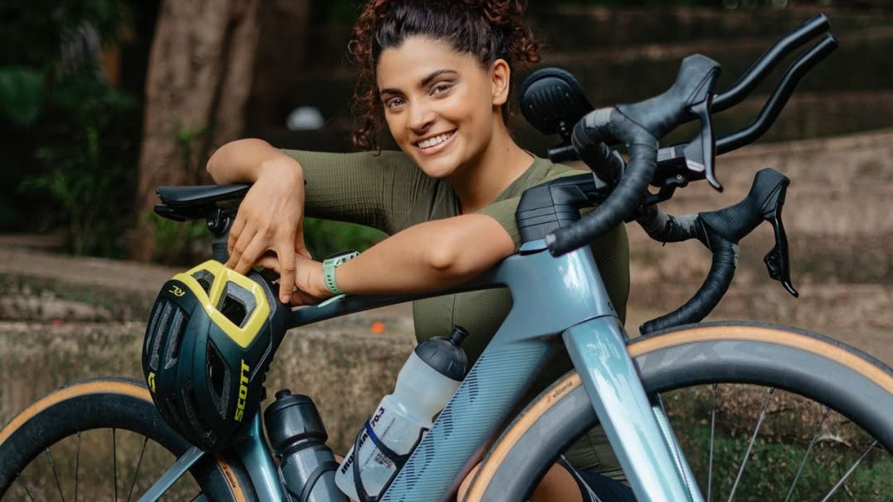 આ સિદ્ધિ સાથે, સૈયામી એક વર્ષમાં બે વખત આયર્નમેન 70.3 રેસ પૂર્ણ કરનાર એકમાત્ર ભારતીય અભિનેત્રી બની ગઈ છે, જે ફિલ્મ અને ફિટનેસ બંનેમાં એક દુર્લભ શક્તિ તરીકેની તેની પ્રતિષ્ઠાને મજબૂત બનાવે છે.