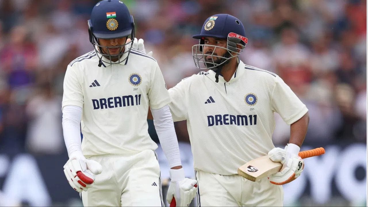 ટીમ ઈન્ડિયાએ એજબેસ્ટન પછી લોર્ડ્સમાં જીતવાની તૈયારીઓ શરૂ કરી દીધી છે. આ સાથે જ લોર્ડસમાં ટીમ ઈન્ડિયાના કેપ્ટન શુભમન ગિલ અને વાઈસ કેપ્ટન રિષભ પંત પાસે મોટો રેકોર્ડ બનાવવાની તક છે.