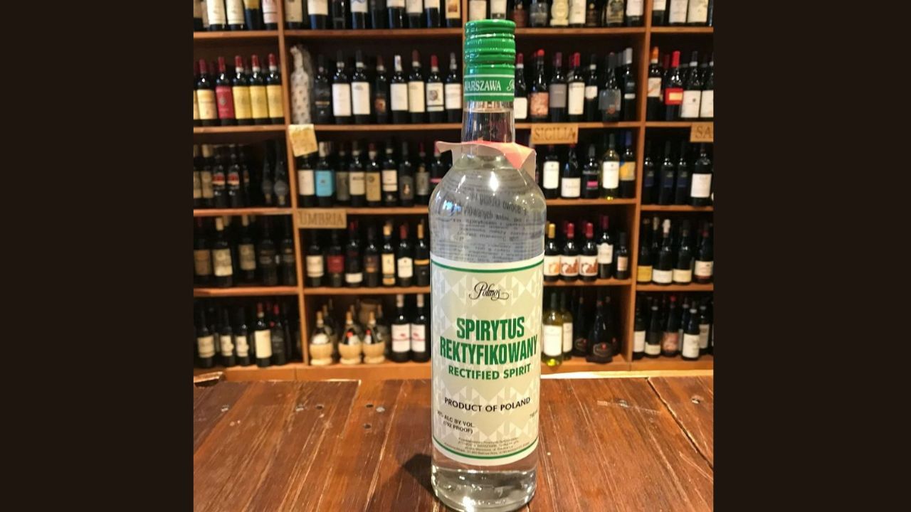 Foodandwine.com અનુસાર, Spirytus નામનો વોડકા એક એવો દારૂ છે જેમાં અત્યાર સુધી સૌથી વધુ આલ્કોહોલ ઉમેરવામાં આવ્યો છે.
