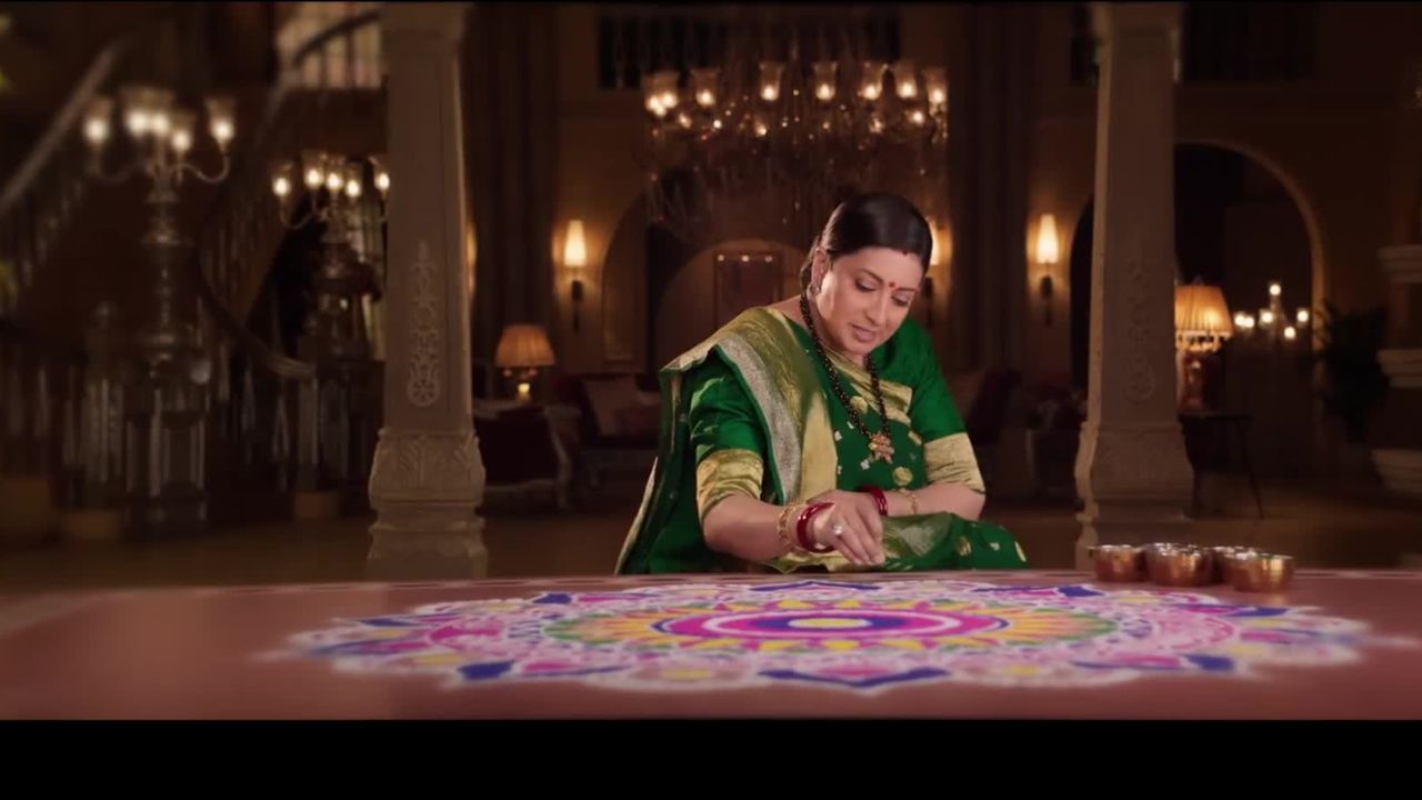 લોકોને જૂના સંબંધો યાદ આવ્યા: એક યુઝરે લખ્યું - 'ક્યોકી...પાછી આવી છે, પણ જે વ્યક્તિ સાથે હું તેને જોતો હતો તે મારી સાથે નથી. હું અને મારી દાદી...હવે ફક્ત હું અને તેની (દાદી)ની યાદો છે.' બીજા યુઝરે લખ્યું - તો મારી માતા ભાવુક થઈ ગઈ. કારણ કે તે તેની સાસુ, નાની/દાદીને યાદ કરી રહી હતી. જેમની સાથે તે આ શો જોતી હતી.