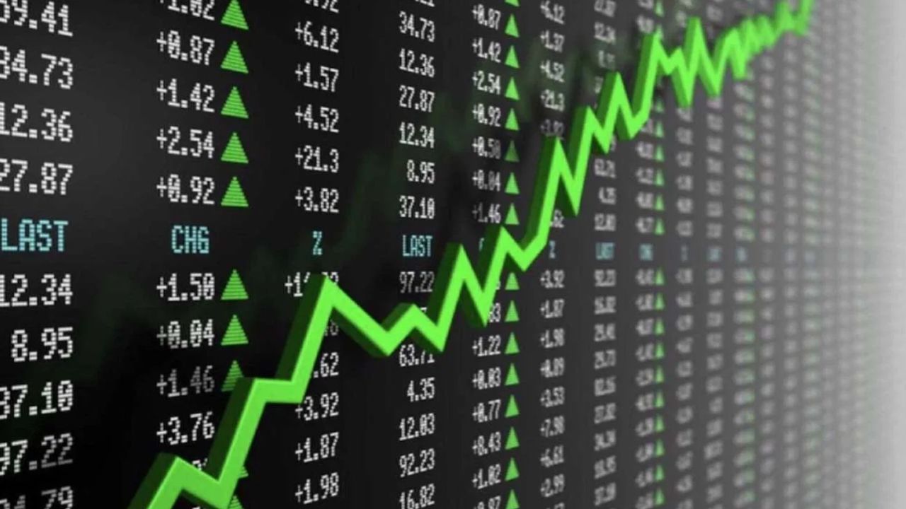 અનુપમ રસાયણ પણ આવતા અઠવાડિયે ડિવિડન્ડની જાહેરાત કરી શકે છે. કંપનીના જણાવ્યા અનુસાર, બોર્ડ મીટિંગ 15 જુલાઈએ યોજાવાની છે જેમાં ડિવિડન્ડ પ્રસ્તાવ પર ચર્ચા કરવામાં આવશે. આ સાથે, TCS એ આજે તેના ત્રિમાસિક પરિણામો જાહેર કર્યા છે. પરિણામોની સાથે, કંપનીએ તેના રોકાણકારો માટે 11 રૂપિયાનું ડિવિડન્ડ પણ જાહેર કર્યું છે.