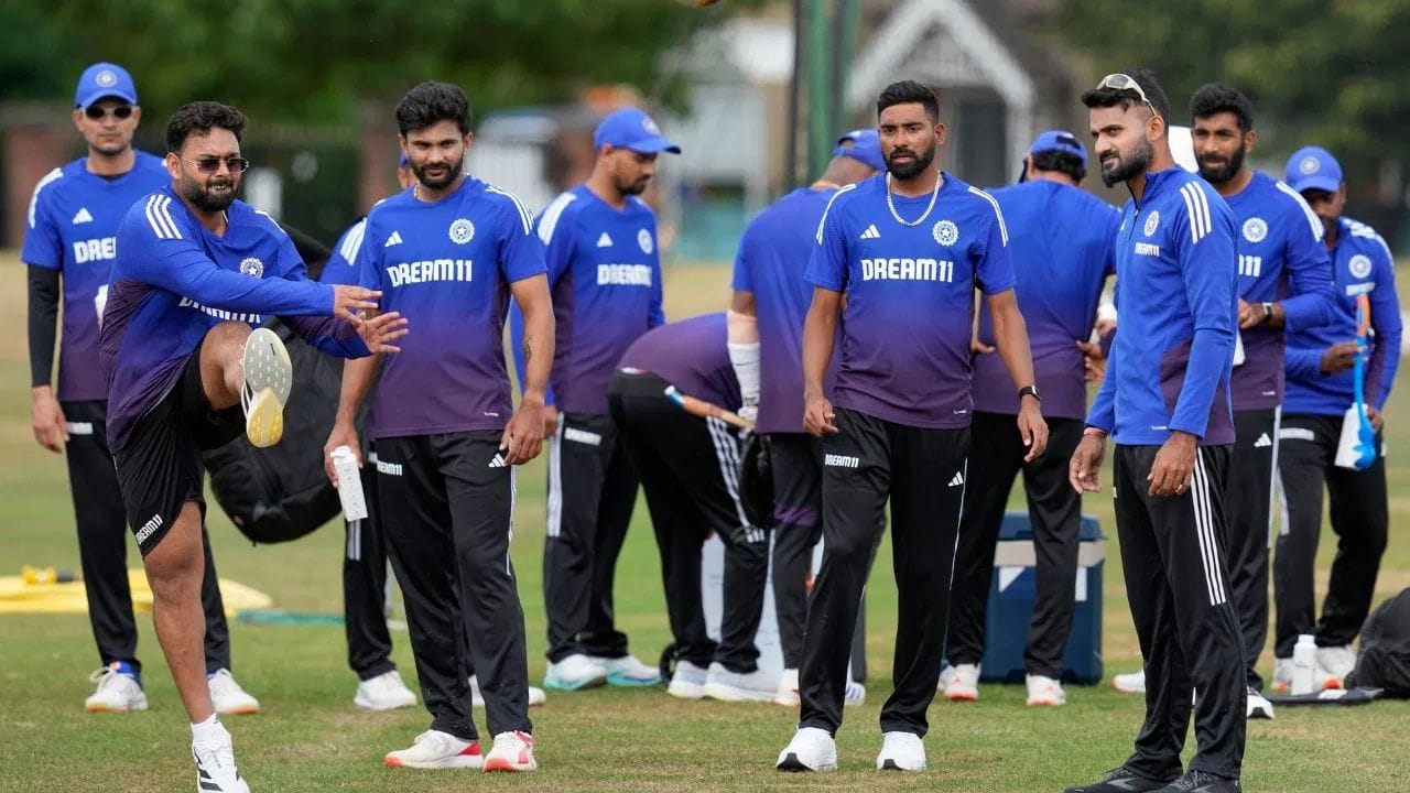 માન્ચેસ્ટરના ઓલ્ડ ટ્રેફોર્ડ ખાતે ભારતનો ટેસ્ટ રેકોર્ડ બહુ સારો રહ્યો નથી. ભારતે આ મેદાન પર અત્યાર સુધીમાં 9 ટેસ્ટ મેચ રમી છે, પરંતુ એક પણ જીતી શક્યું નથી. આવી સ્થિતિમાં શુભમન ગિલના નેતૃત્વ હેઠળની ભારતીય ટીમ સામે ઈતિહાસ બદલવાનો પડકાર રહેશે.