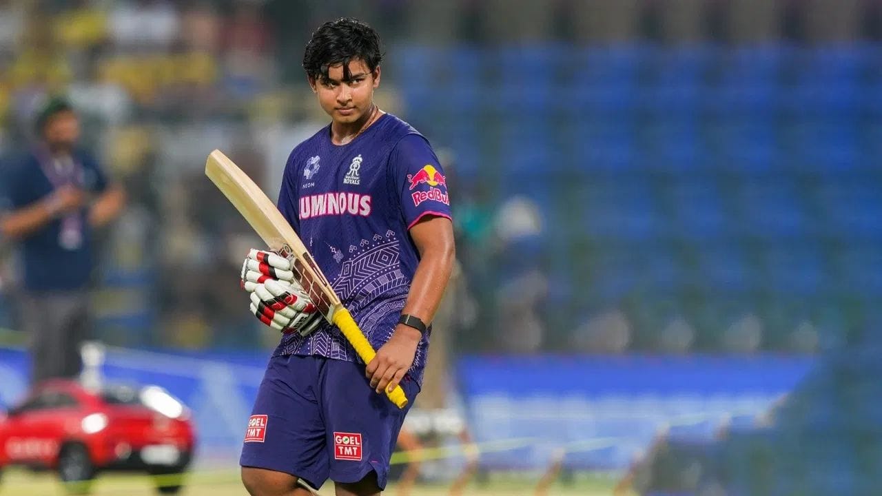 Vaibhav Suryavanshi : વૈભવ સૂર્યવંશીને છગ્ગા મારવાની લત ભારે પડી, જલ્દી છોડવું પડ્યું મેદાન