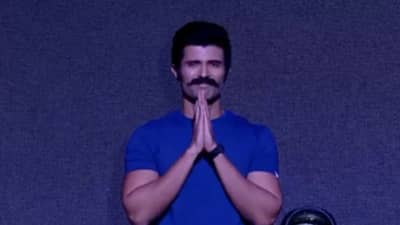 કિંગડમ: રાઉડી હિરો.. નેક્સ્ટ લેવલ ઈવેન્ટમાં વિજયની એન્ટ્રી, જુઓ Video