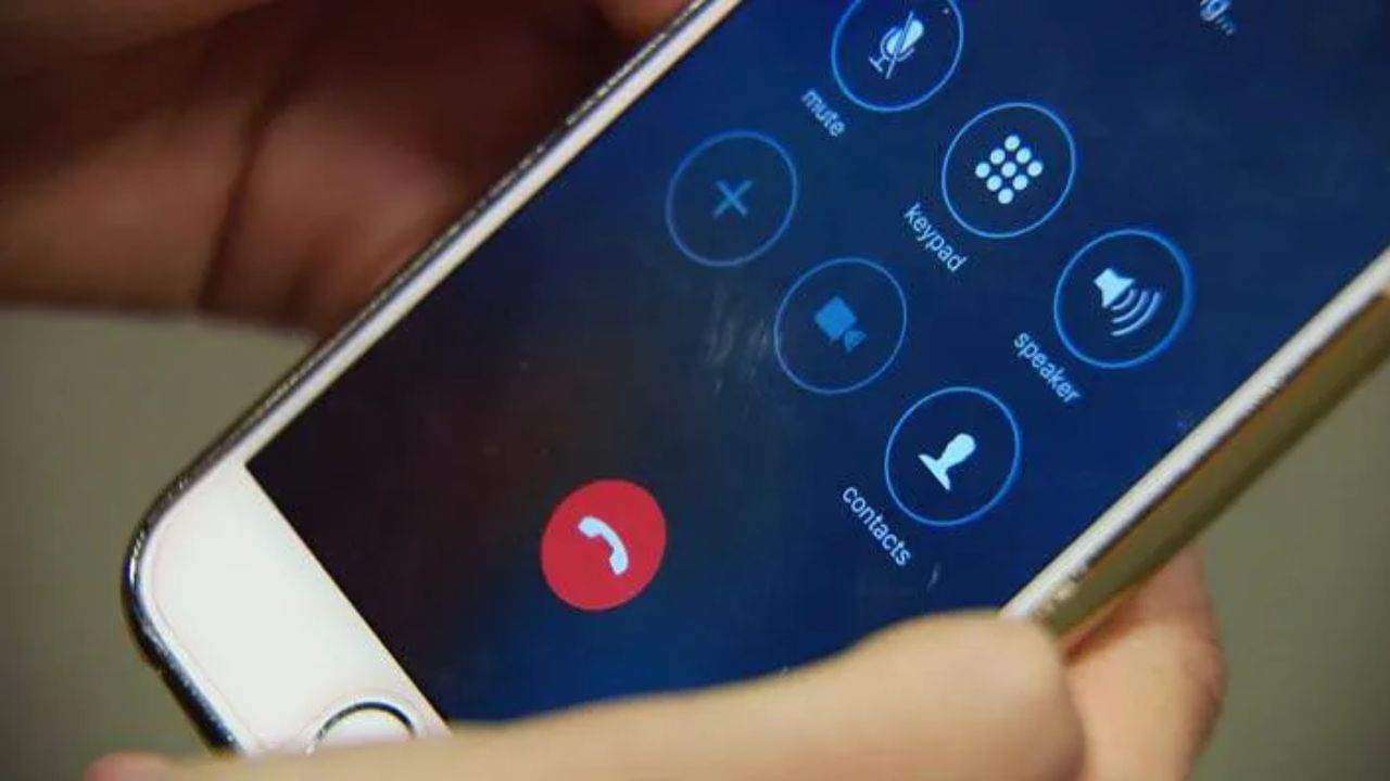 જો તમે કોલ ફોરવર્ડિંગ બંધ કરવા માંગતા હો, તો ##21# ડાયલ કરો અને કૉલ કરો. કોલ ફોરવર્ડિંગ બંધ થઈ જશે.