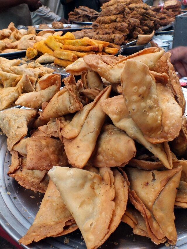 સમોસા અને જલેબી કોણે ન ખાવા જોઈએ? સમોસા અને જલેબી કોણે ન ખાવા જોઈએ?