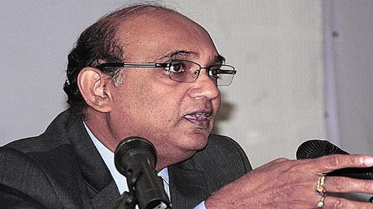 5. ન્યાયાધીશ સી.વી. નાગાર્જુન રેડ્ડી: તેલંગાણા અને આંધ્રપ્રદેશ હાઈકોર્ટના ન્યાયાધીશ સી.વી. નાગાર્જુન રેડ્ડી સામે મહાભિયોગ કાર્યવાહી માટે રાજ્યસભામાં એક અહેવાલ પણ આપવામાં આવ્યો હતો.