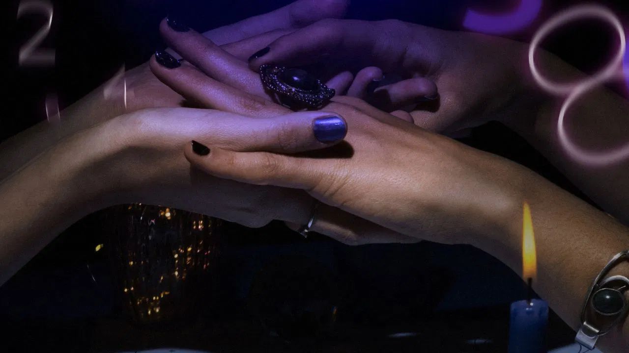 કુંડળીનું સૌથી મહત્વપૂર્ણ કેન્દ્ર 'લગ્ન' છે એટલે કે જન્મ સમયે કઈ રાશિ પૂર્વ દિશામાં હતી. બાકીના ઘરોની સ્થિતિ લગ્નના આધારે નક્કી કરવામાં આવે છે અને તે વ્યક્તિનો સ્વભાવ, સ્વાસ્થ્ય અને જીવન માર્ગ કેવો રહેશે તે નક્કી કરે છે.