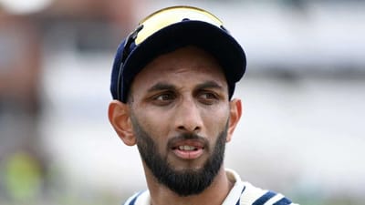 એજબેસ્ટન ટેસ્ટમાં, ટીમ ઇન્ડિયાના ફાસ્ટ બોલર પ્રસિદ્ધ કૃષ્ણાએ પોતાના નામે એક અનિચ્છનીય રેકોર્ડ બનાવ્યો છે જે તેણે ક્યારેય વિચાર્યું પણ ન હોત. આ ફાસ્ટ બોલરે એવું કંઈક કર્યું છે જે ટેસ્ટ ક્રિકેટના 148 વર્ષના ઇતિહાસમાં પહેલી વાર જોવા મળ્યું છે.