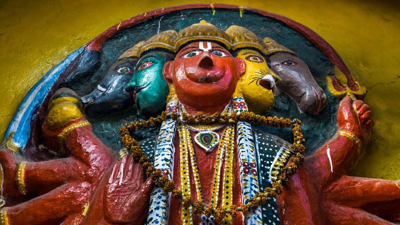 ( નોંધ :ટીવી9 કોઈ પણ પ્રકારે અંધશ્રદ્ધાને પ્રોત્સાહન આપતુ નથી. આ અહેવાલ માત્ર ધાર્મિક માન્યતા અને લોકોમાં પ્રચલિત માન્યતા, રીત રિવાજને આધારે રજૂ કરવામાં આવેલ છે. )  ( Credits: Getty Images )