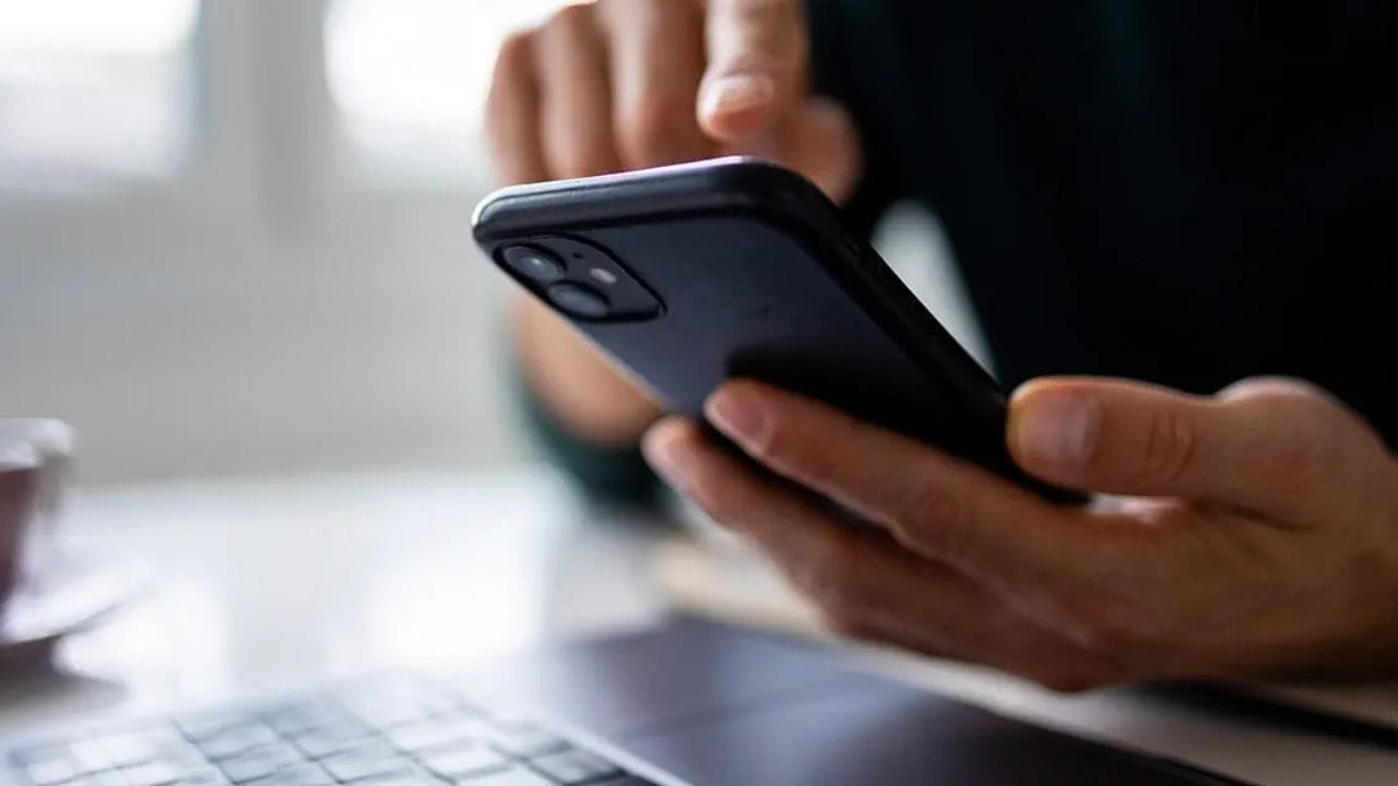 ઉદાહરણ તરીકે, 'KYM 123456789012345' મોકલો. આ પછી, તેને 14422 પર મોકલો.