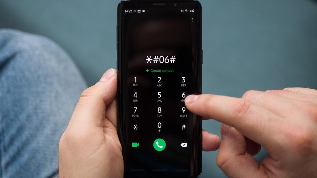 જો તમે જે ફોન ખરીદી રહ્યા છો તેમાં બોક્સ નથી, તો ફોનના ડાયલ પેડ પર જાઓ અને *#06# લખો અને સેન્ડ અથવા કોલ બટન દબાવો.