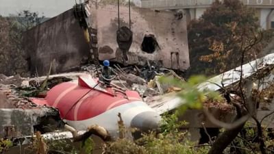 Breaking News: અમદાવાદ પ્લેન ક્રેશના અંગે ખોટા સમાચાર આપનાર બે વિદેશી ન્યૂઝ એજન્સીને FPAએ ફટકારી નોટિસ, માફી માંગો-કોર્ટ કાર્યવાહી માટે તૈયાર રહો