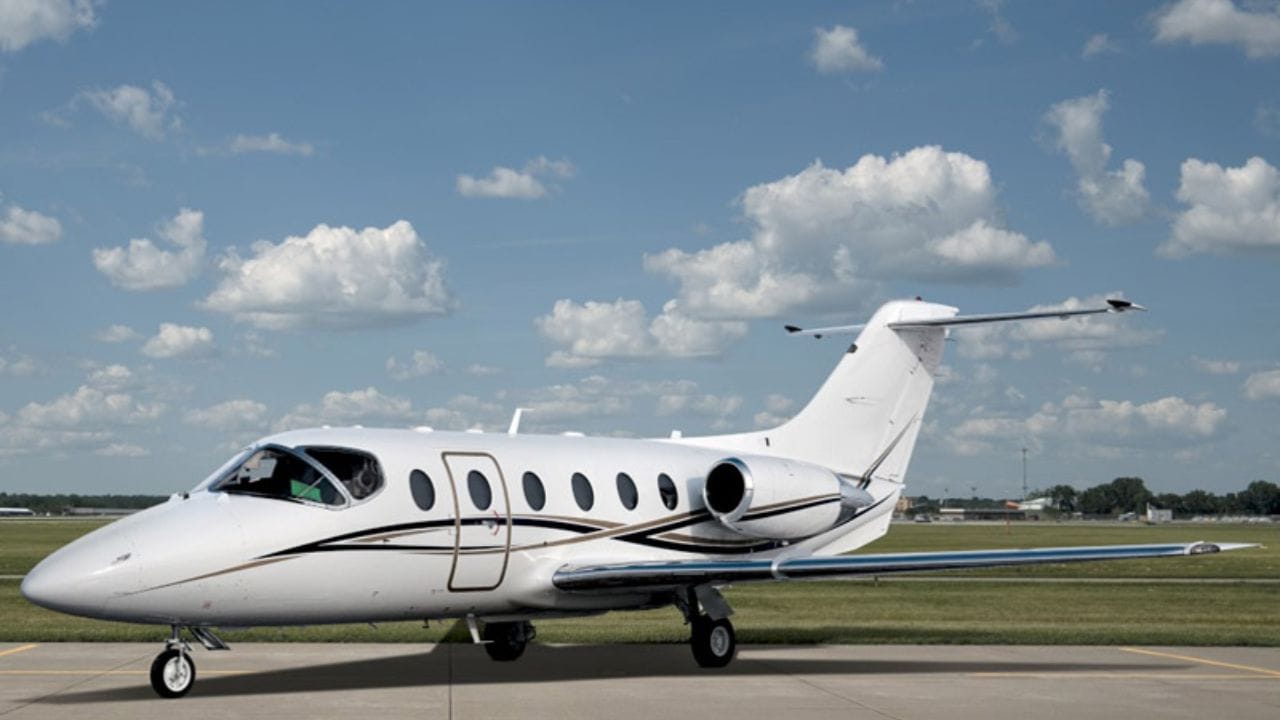 જ્યારે બોઇંગ અને એરબસ જેવા વાણિજ્યિક વિમાનોને લક્ઝરી VIP જેટમાં બદલવા માટે ₹800 કરોડથી વધુ ખર્ચ થઈ શકે છે.