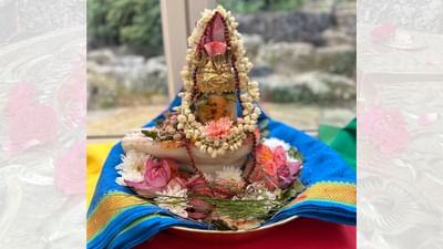 શ્રદ્ધાપૂર્વક અર્પણ કરેલા ભાંગ, ધતુરા અને આકડાના પાન મહાદેવ સહજતાથી સ્વીકારી લે છે. શિવપુરાણ મુજબ, ભગવાન શંકરની પૂજામાં ફૂલો અને પત્રોનું વિશેષ મહત્વ છે. ખાસ કરીને શ્રાવણ મહિનામાં સુગંધિત ફૂલો અર્પણ કરવાથી તેઓ ભક્ત પર પ્રસન્ન થાય છે. (Credits: - Canva)