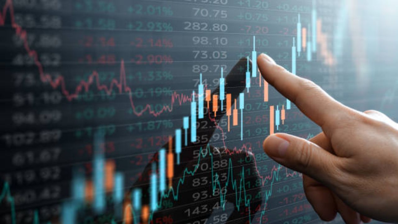 NYSE અને Nasdaq એ 2025 ની શરૂઆતથી પ્રી-માર્કેટ અને આફ્ટર-માર્કેટ ટ્રેડિંગ વિન્ડો લંબાવવા માટે નિયમનકારી અરજીઓ દાખલ કરી છે.