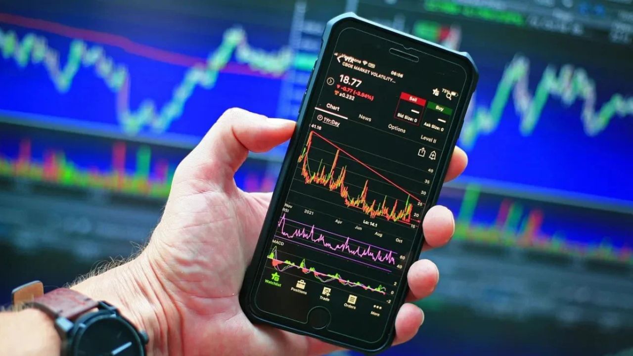 જો LSEG ની આ યોજના અમલમાં મૂકવામાં આવે છે, તો તે વિશ્વ બજારોમાં નાઇટ ટ્રેડિંગની નવી શરૂઆત હોઈ શકે છે. નાના રોકાણકારોને ધ્યાનમાં રાખીને આવા ફેરફારો દર્શાવે છે કે વૈશ્વિક એક્સચેન્જો હવે ફક્ત સંસ્થાકીય રોકાણકારો સુધી મર્યાદિત રહેવા માંગતા નથી. આવી સ્થિતિમાં, ભારત જેવા દેશોમાં પણ તેના પરિચય અંગે ચર્ચાઓ તીવ્ર બની શકે છે.