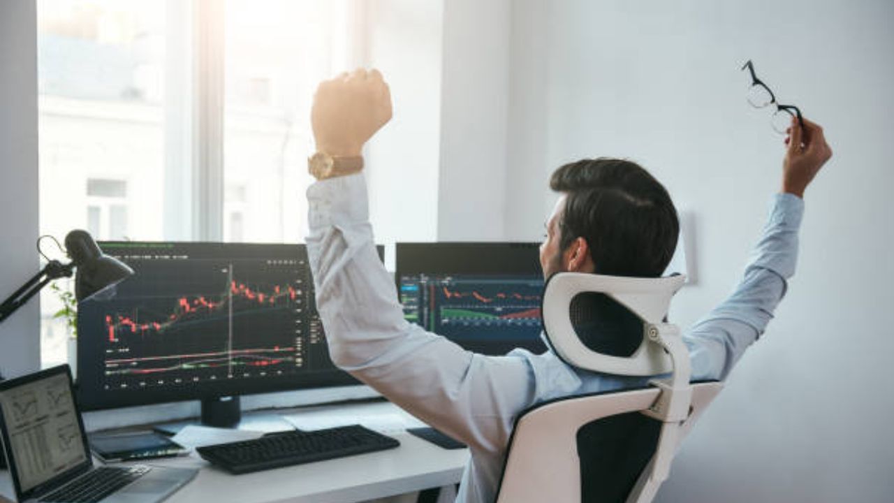 LSEG તપાસ કરી રહ્યું છે કે તકનીકી તૈયારીઓ કેટલી જરૂરી હશે? નિયમનકારી અવરોધો શું હોઈ શકે છે? સુરક્ષા અને જોખમ વ્યવસ્થાપન કેવી રીતે બદલાશે? આ ચર્ચા નવા ઉત્પાદનો અને સેવાઓ અંગે LSEG ની મોટી વ્યૂહરચનાનો એક ભાગ છે.